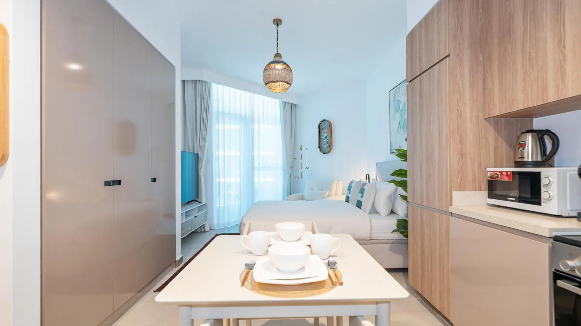 Apartment Sophisticated Studio Escape Missoni Luxury Design Dubai